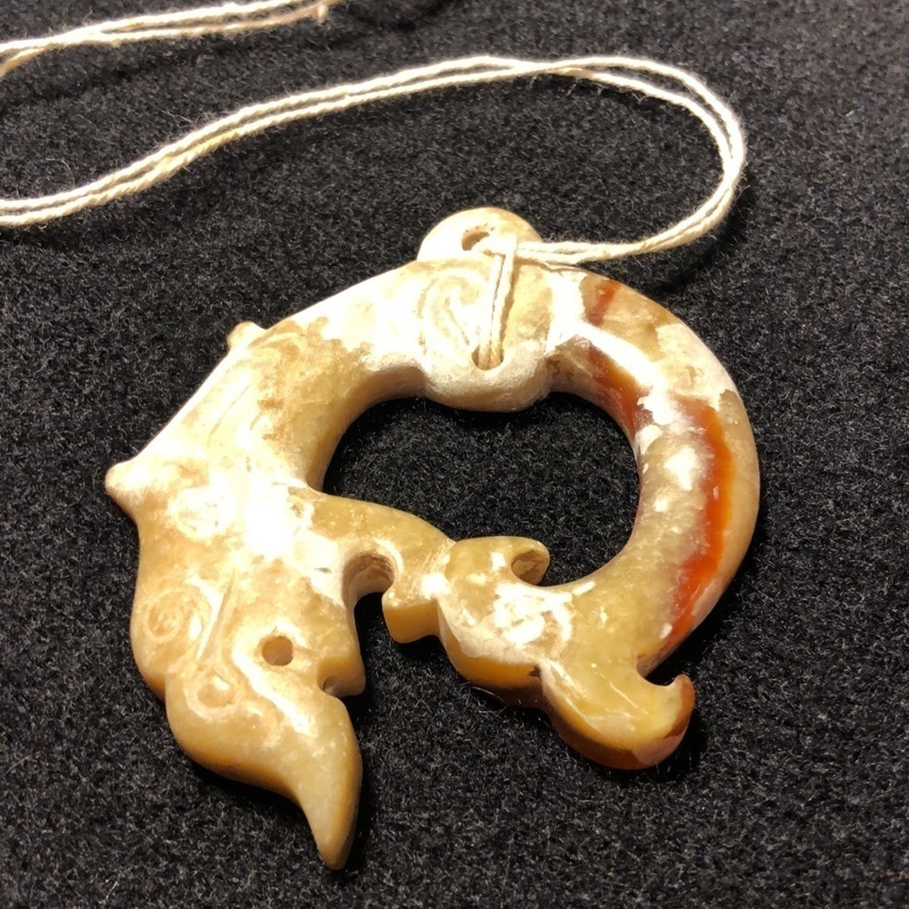 🇳🇿gorgeous necklace from one of my most favorite countries!! Made of stone - Picture 3 of 7